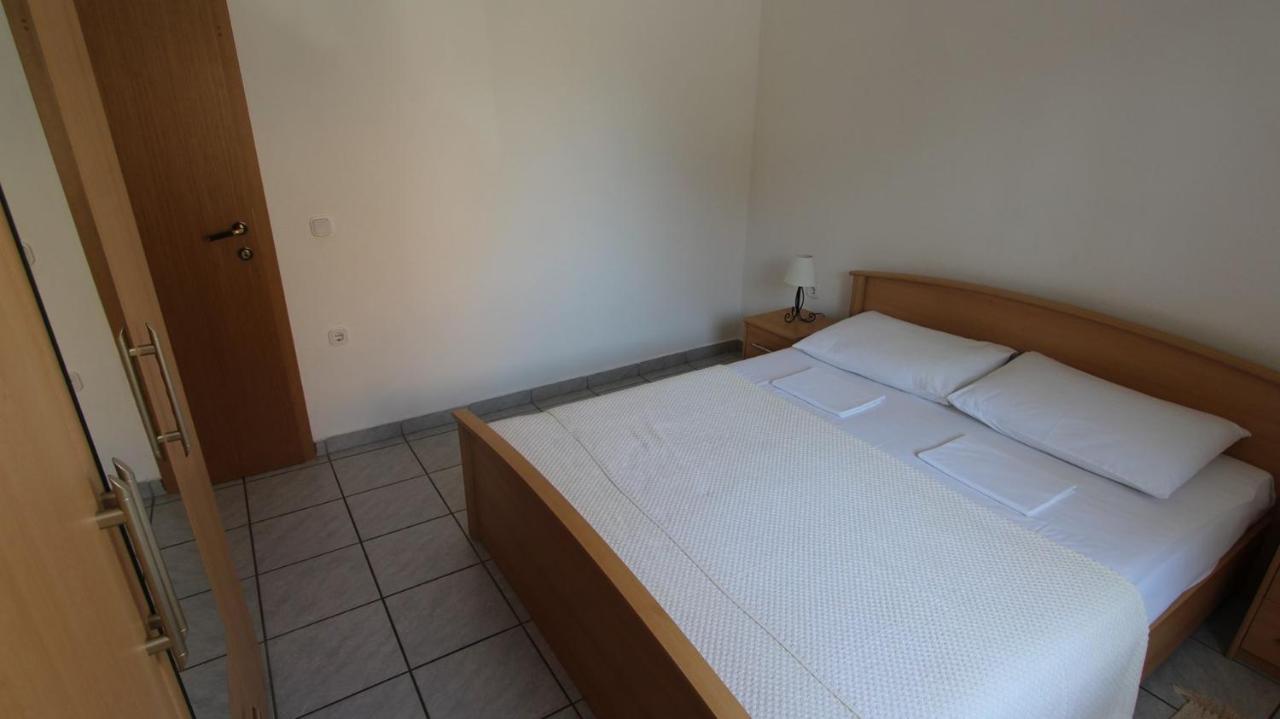 Apartments Grahovac Malinska Exterior photo