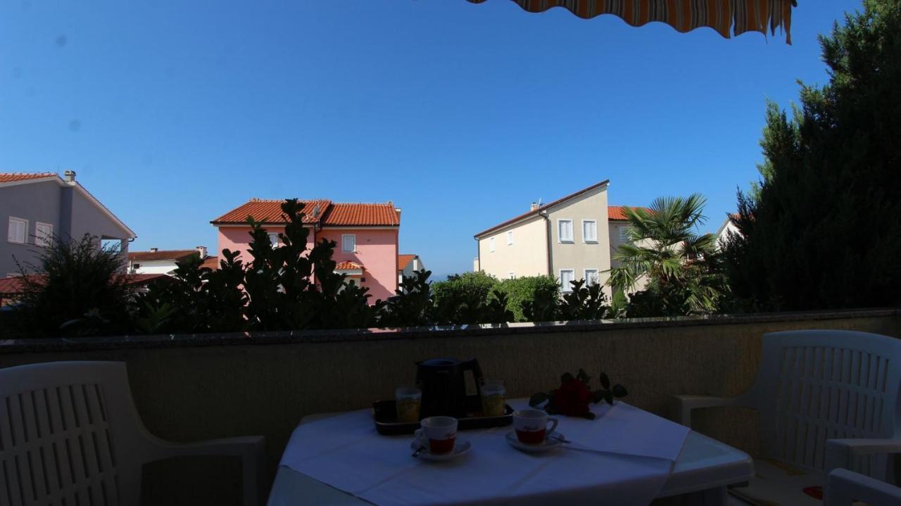 Apartments Grahovac Malinska Exterior photo
